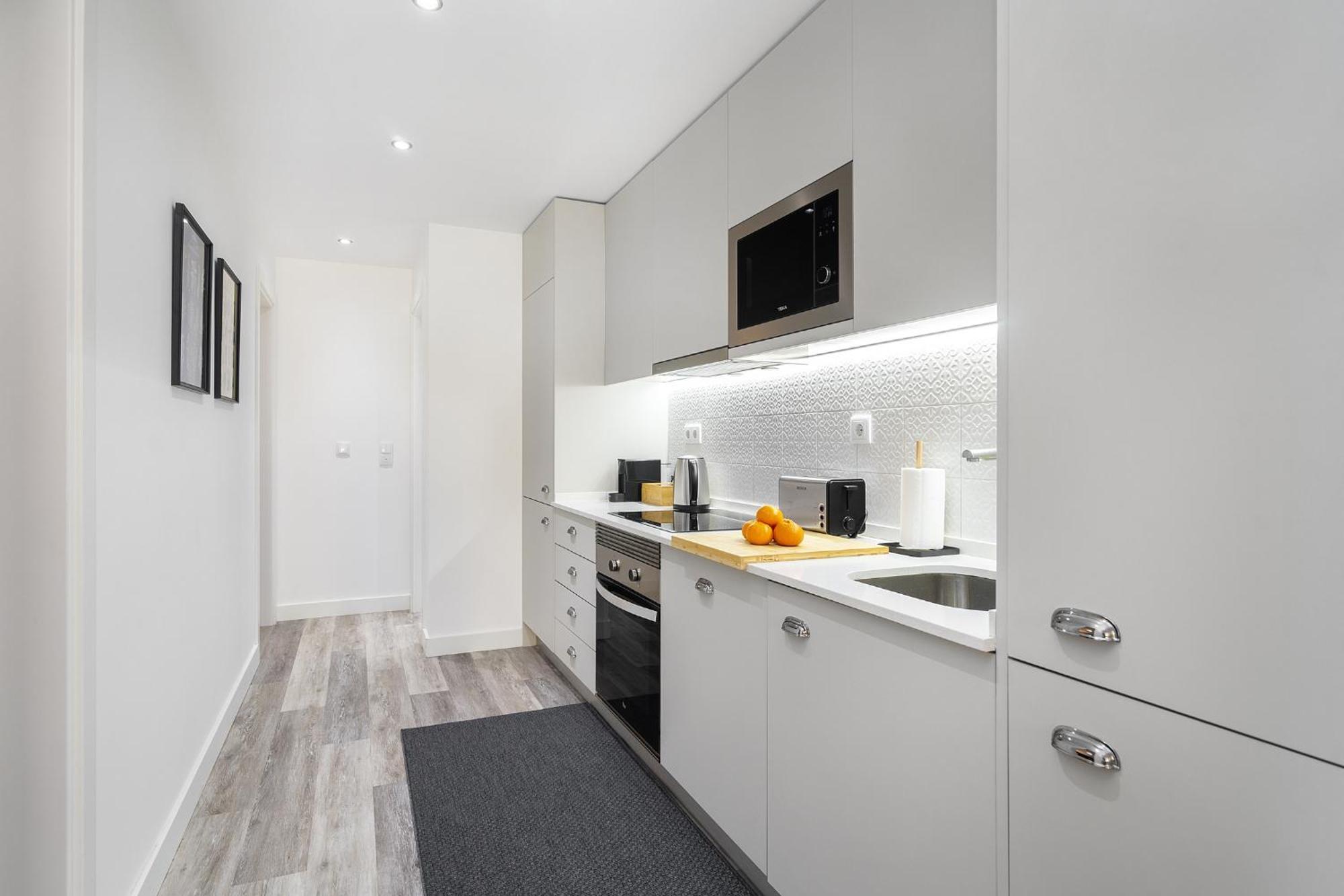 Apartment Whome Carriao 31 Urban Oasis In Premium Location W/ac Lisbon